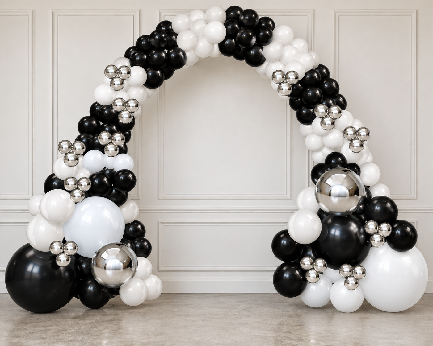 Black and White Organic Arch - 20ft