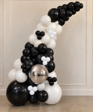 Black and White Crescent Column