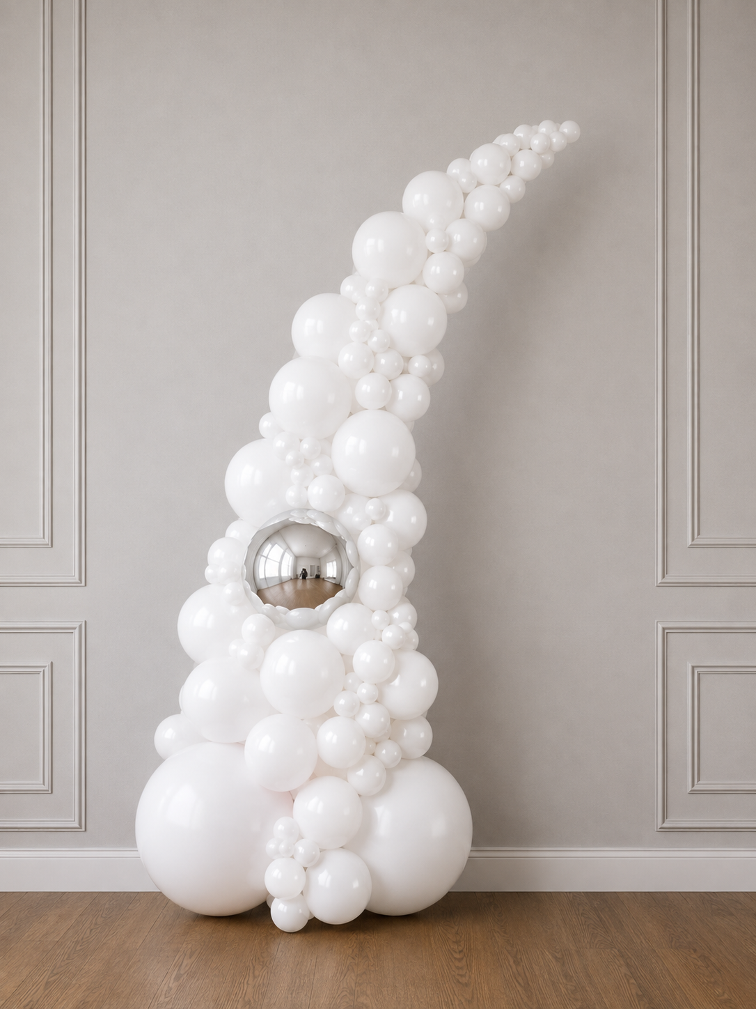 White Crescent Column